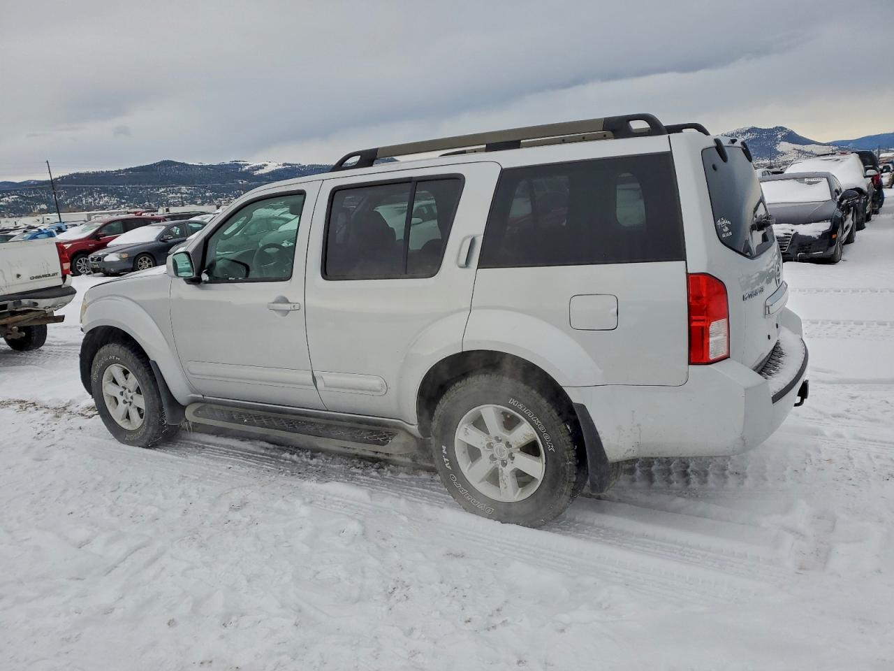 Nissan Pathfinder S