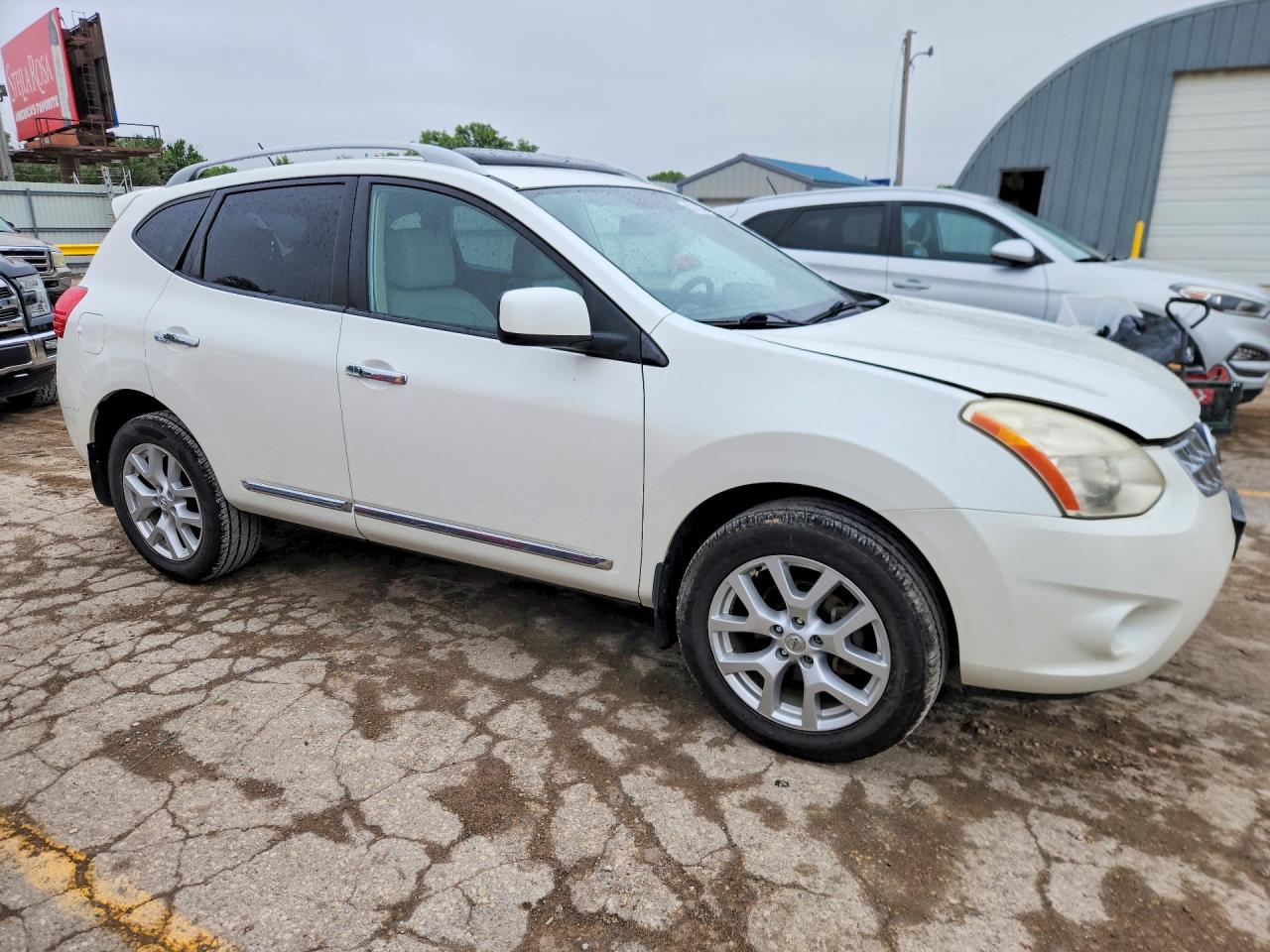 Nissan Rogue S