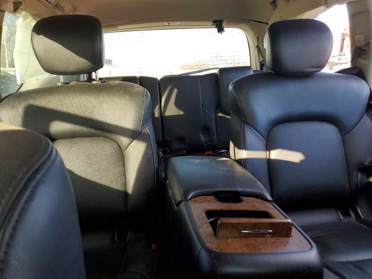 Nissan Armada Sl