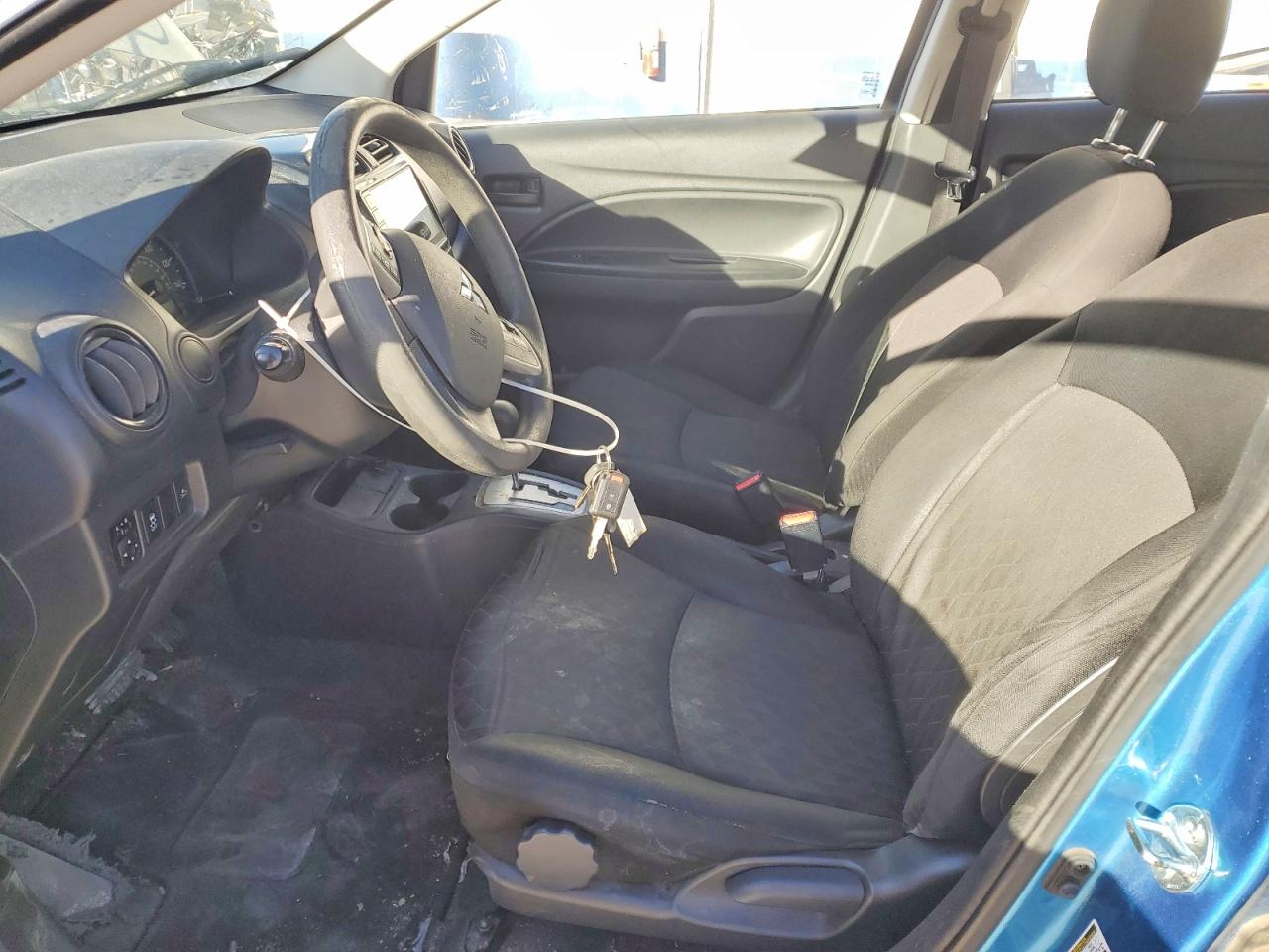 Mitsubishi Mirage Es