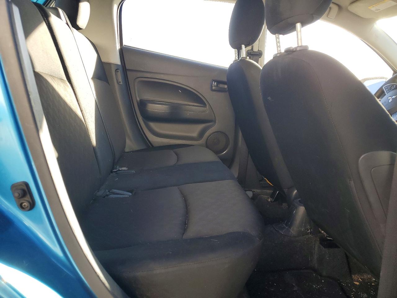 Mitsubishi Mirage Es
