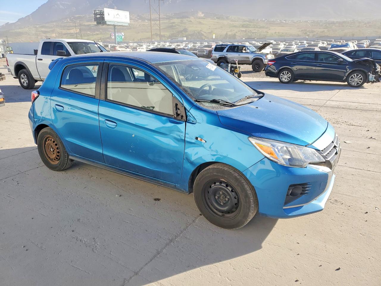 Mitsubishi Mirage Es