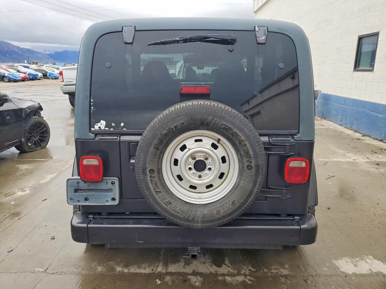 Jeep Wrangler Sahara