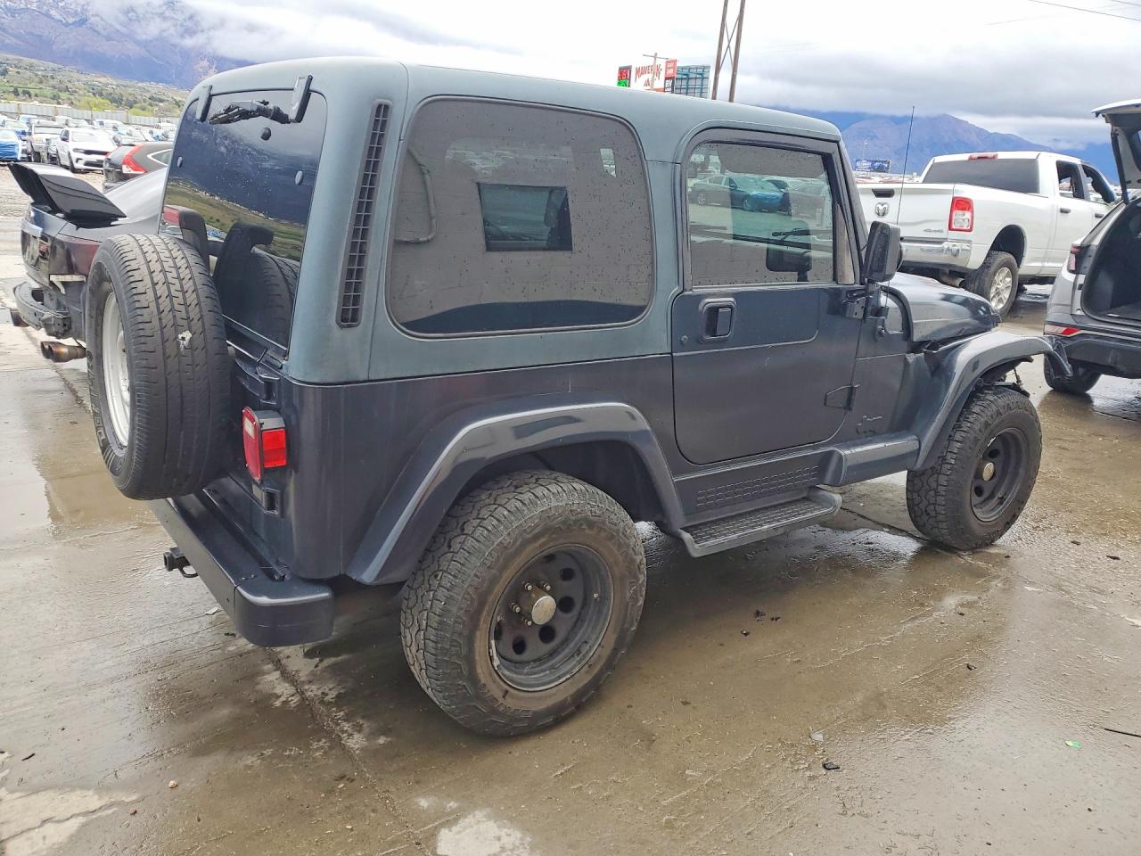Jeep Wrangler Sahara