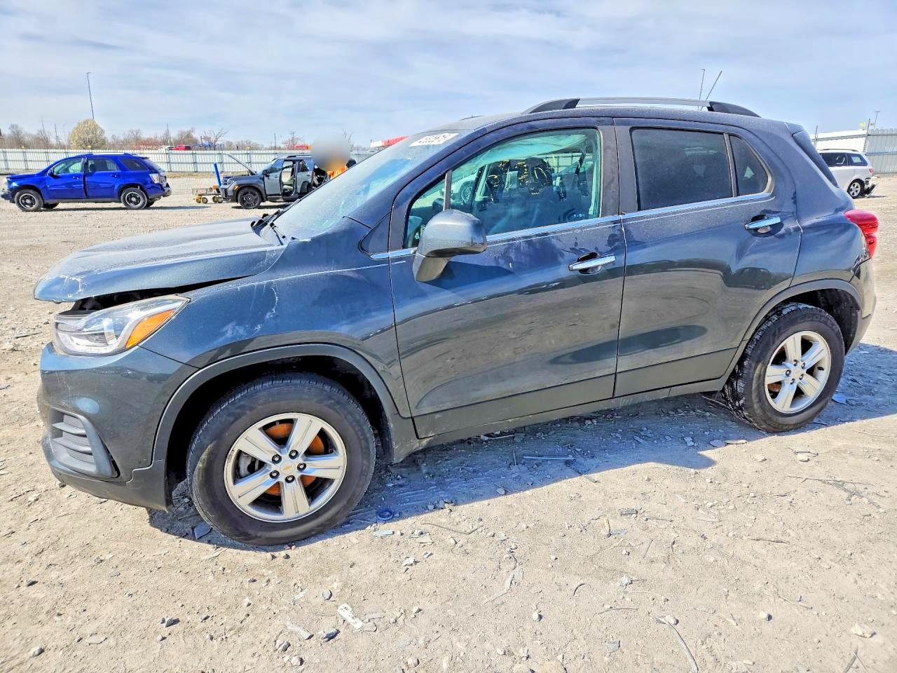 Salvage Chevrolet Trax Image