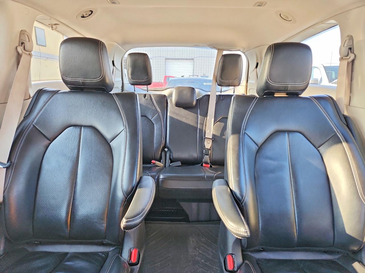 Chrysler Pacifica Hybrid Touring L