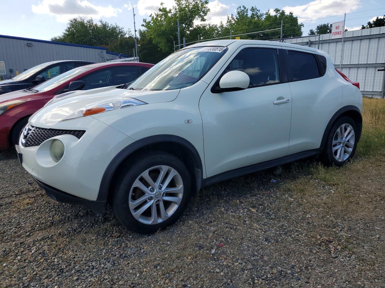 2011 Nissan JUKE JN8AF5MV1BT******
