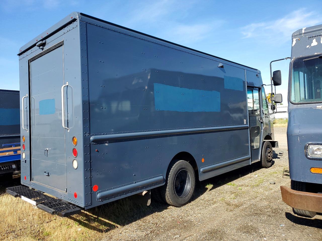 Freigliner Mt45 Chass
