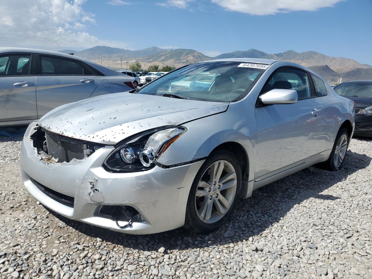Salvage Nissan Altima Image