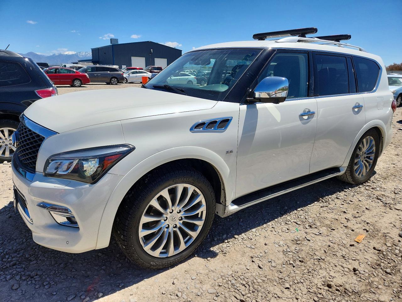 Salvage INFINITI Qx Image