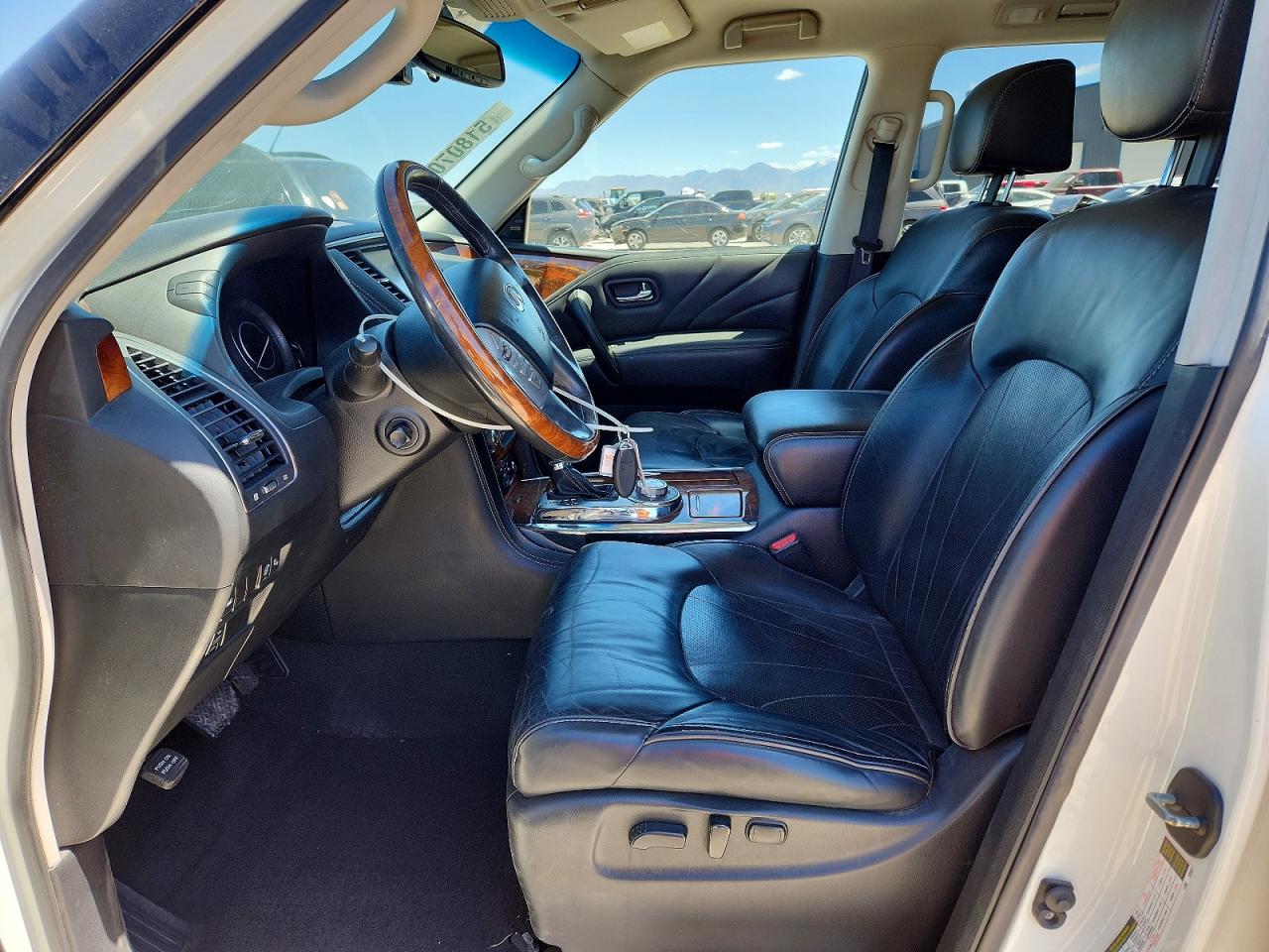 INFINITI Qx Base