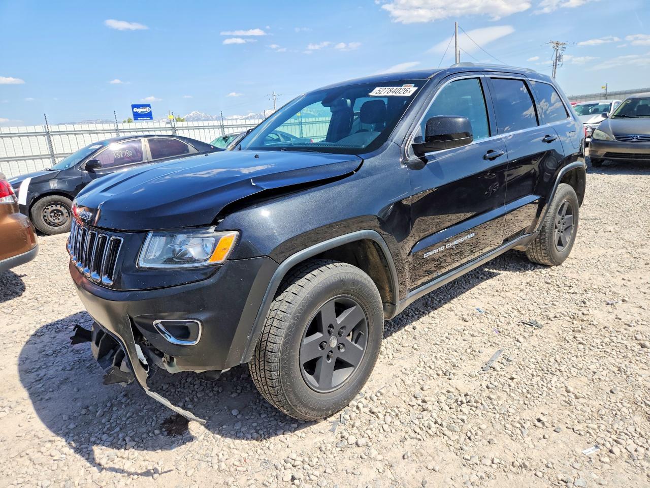 Salvage Jeep Cherokee Image