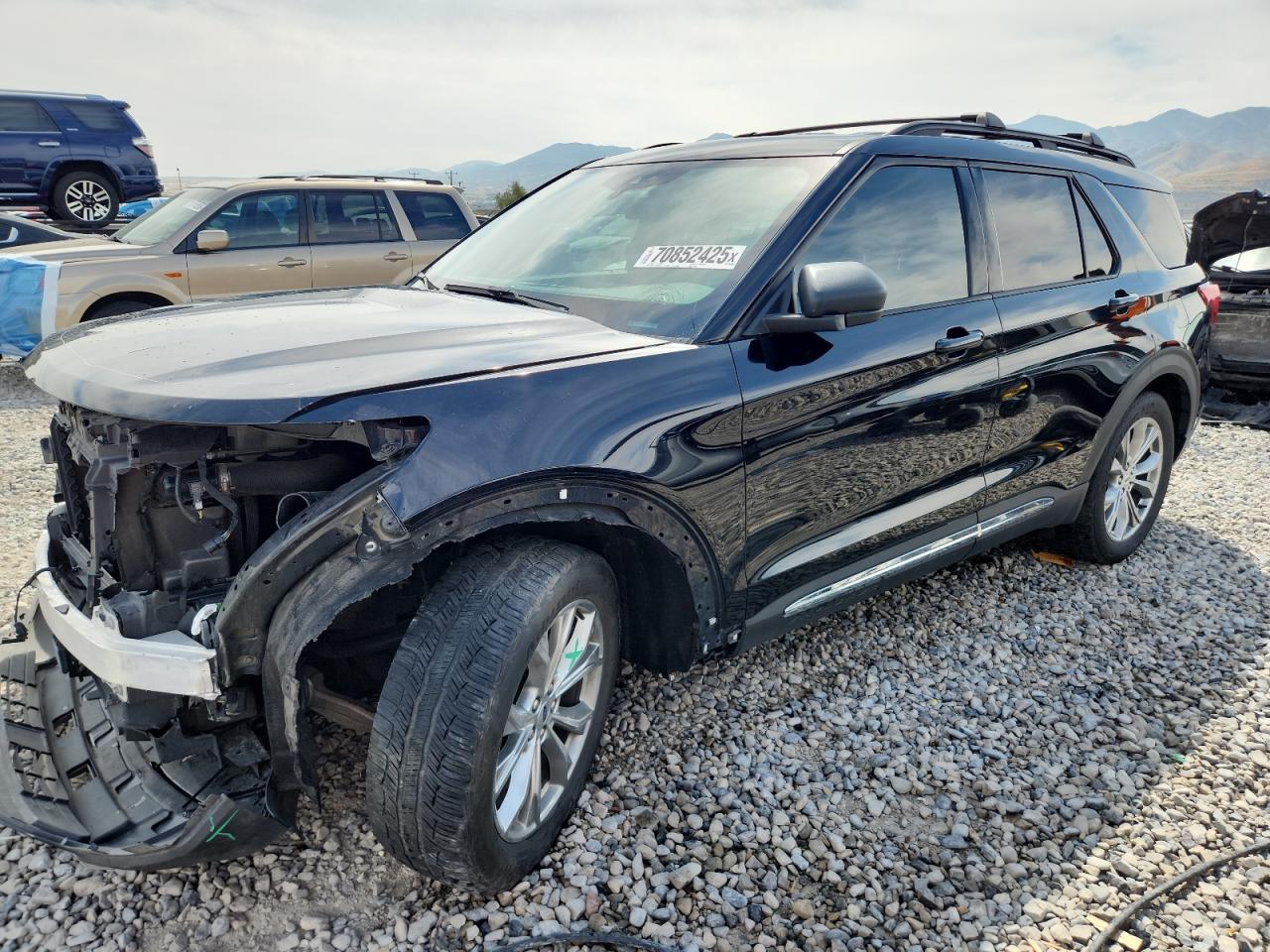 Salvage Ford Explorer Image
