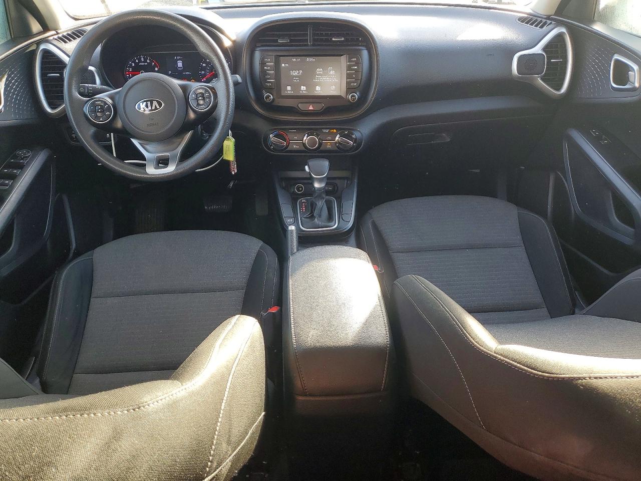 Kia Soul Lx