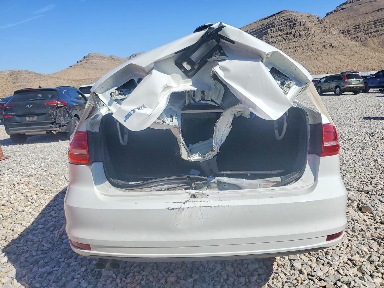 Volkswagen Jetta Base