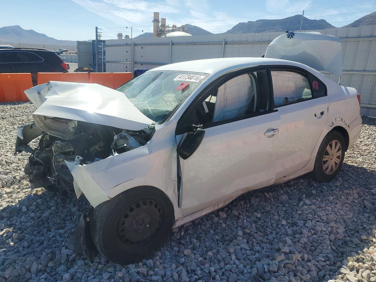 Salvage Volkswagen Jetta Image
