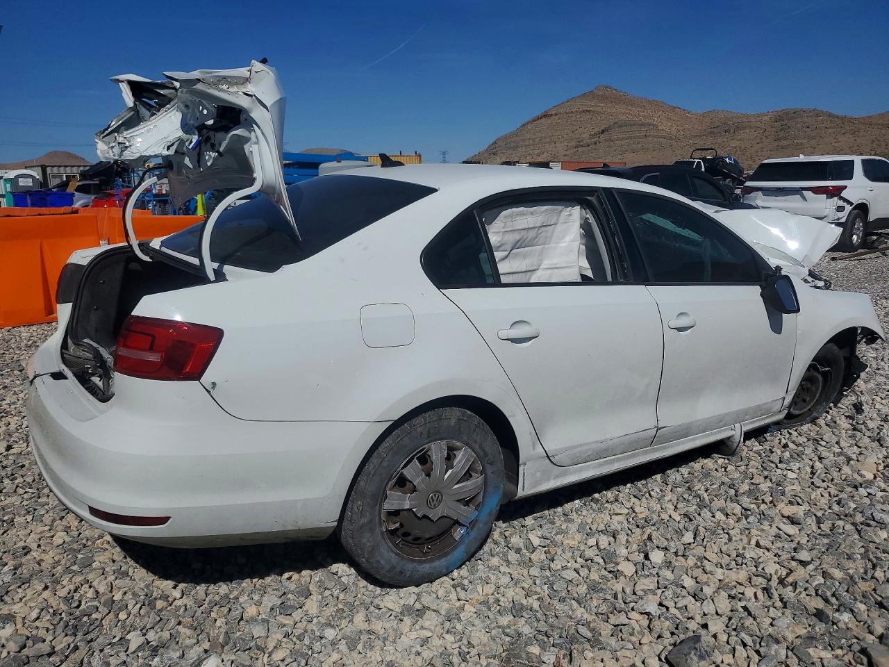 Volkswagen Jetta Base