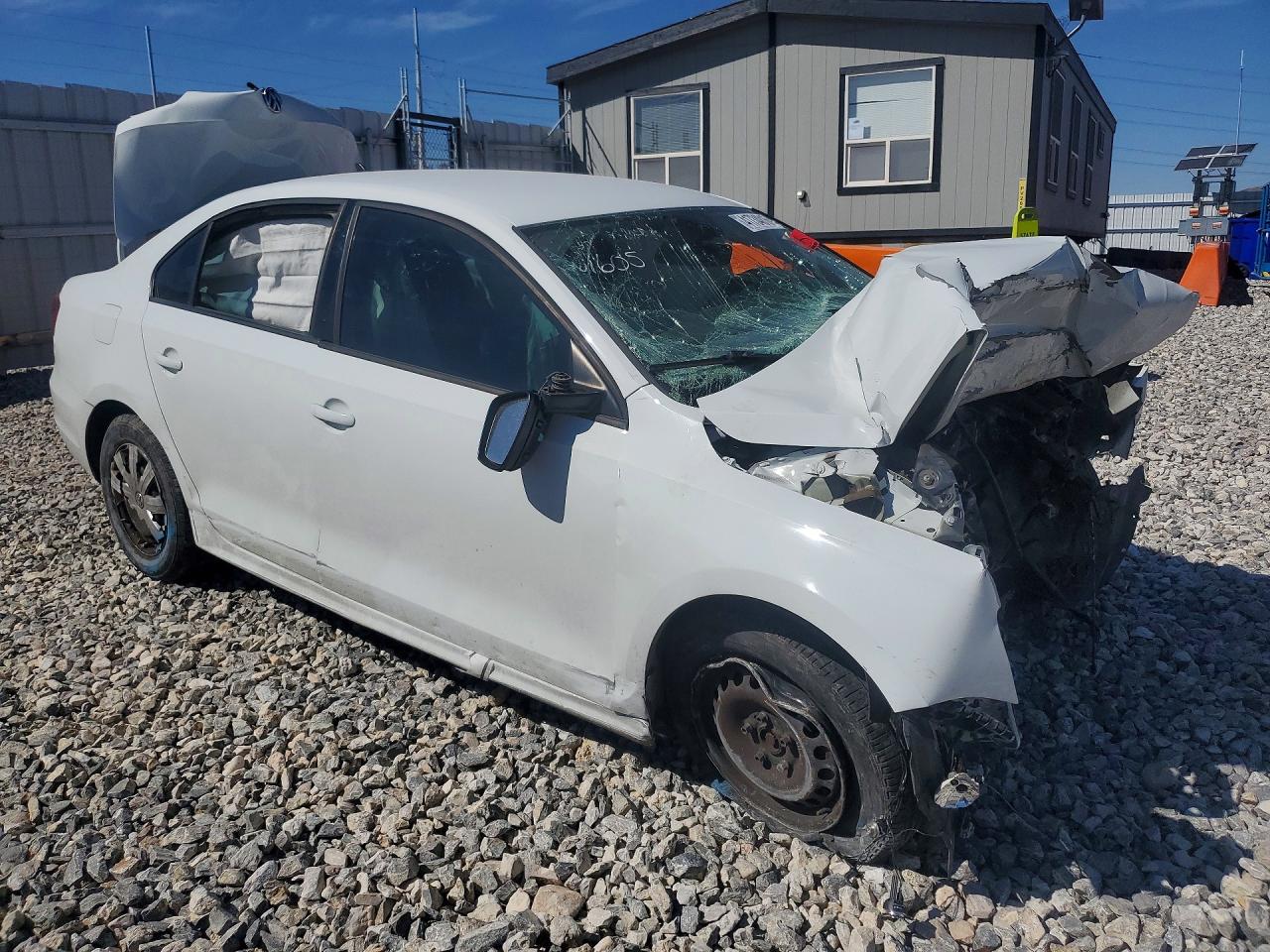 Volkswagen Jetta Base