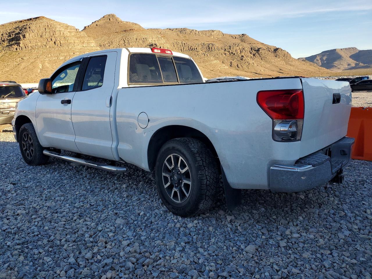 Toyota Tundra Sr5