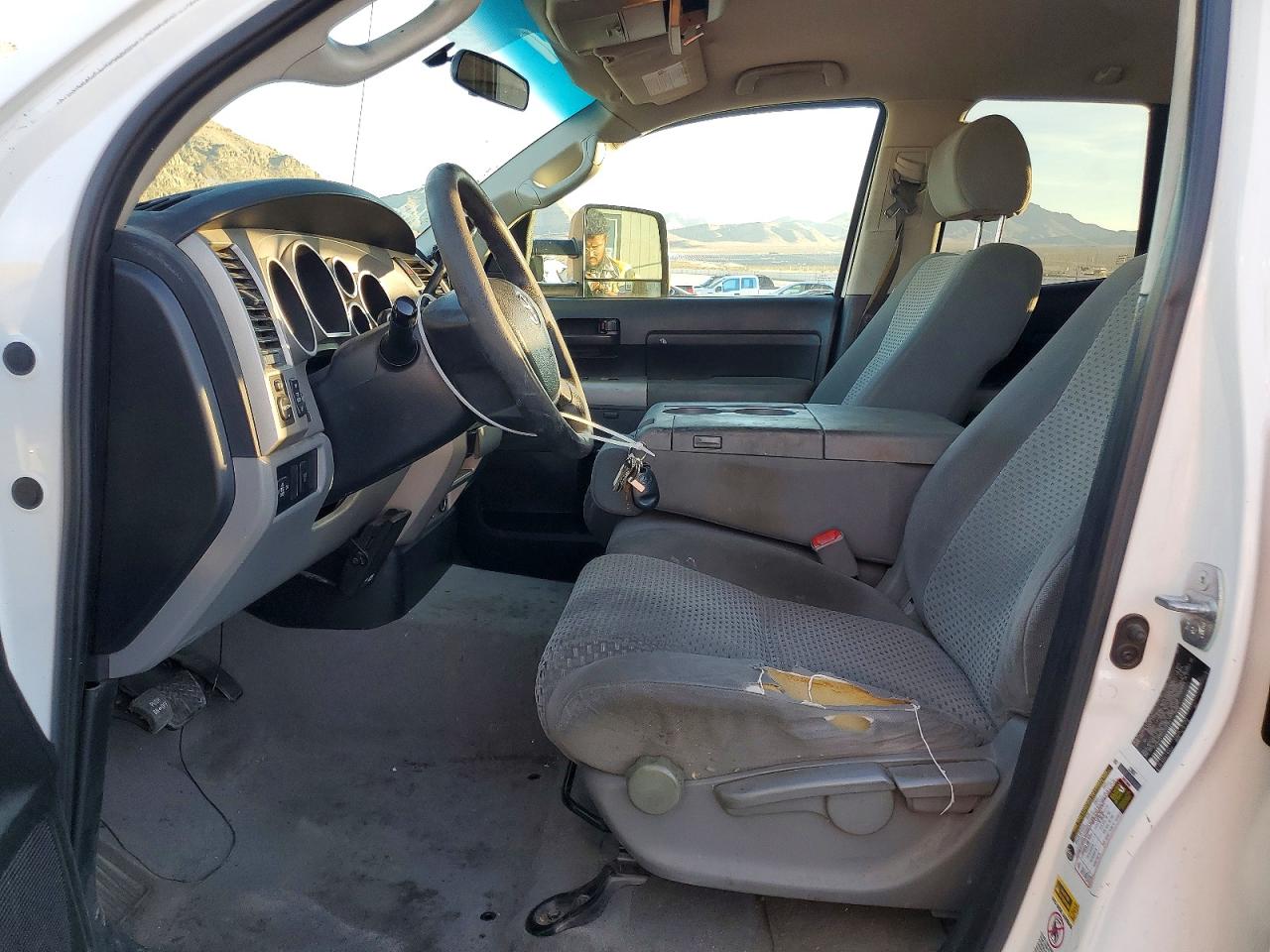 Toyota Tundra Sr5