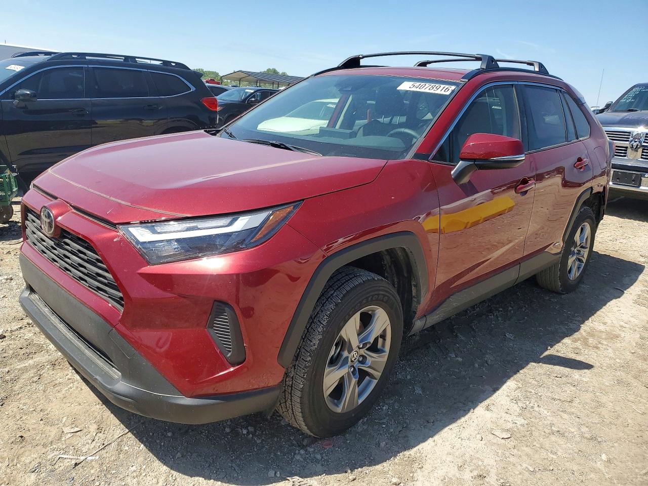 Salvage Toyota RAV4 Image