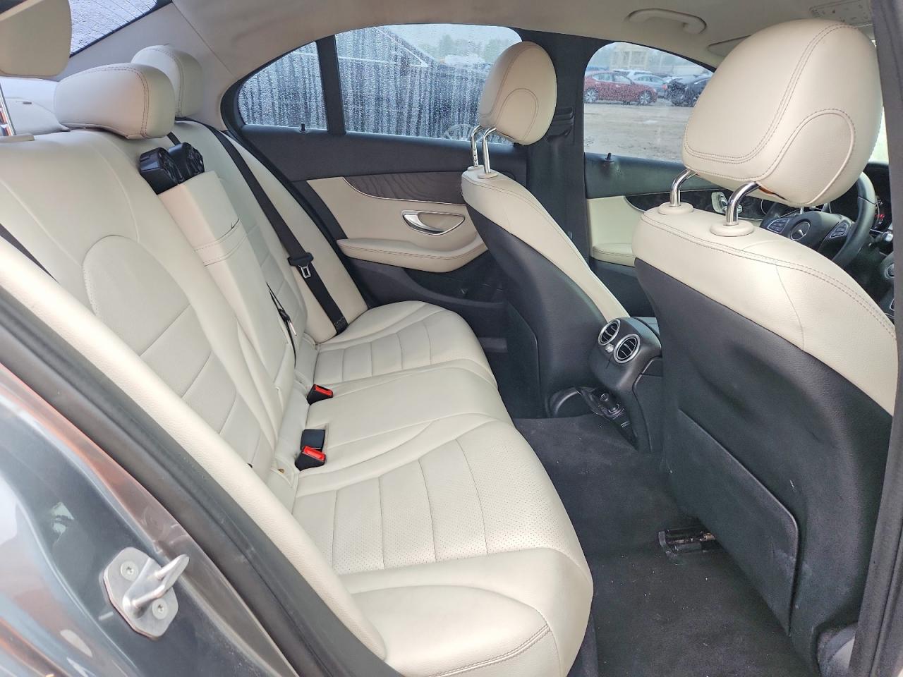 Mercedes-Benz C-Class 300