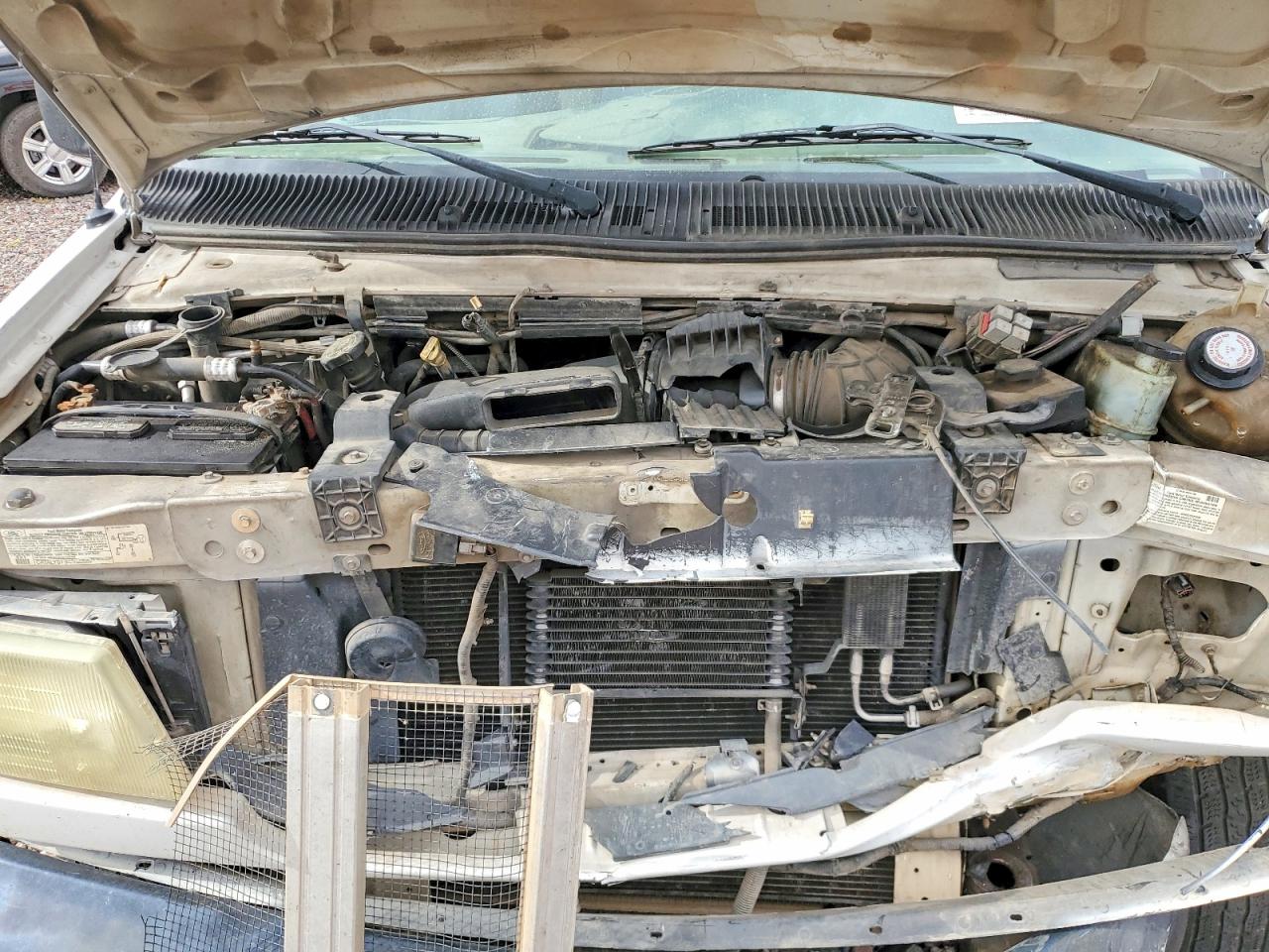 Ford Econoline E350 Super Duty Cutaway Van