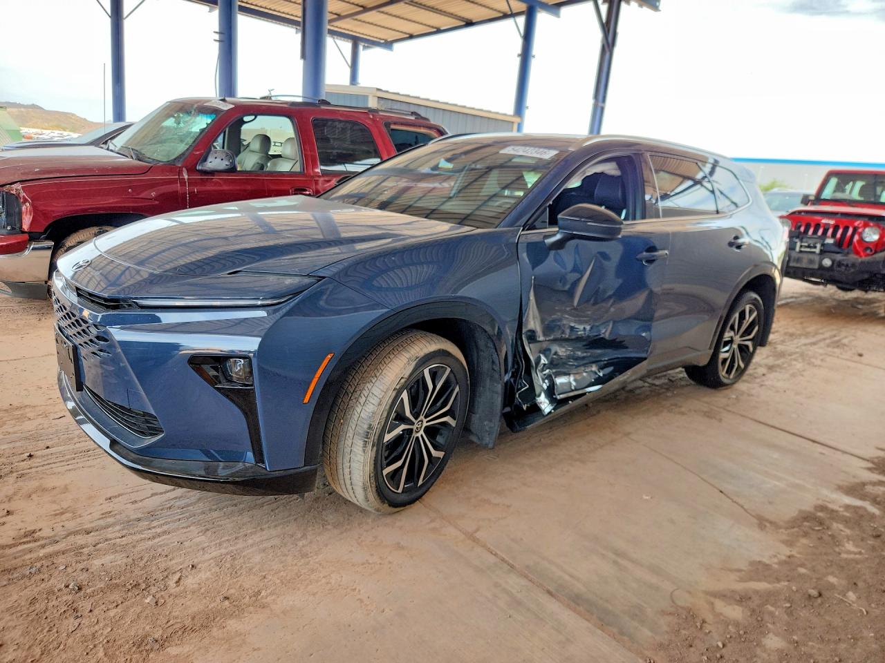 Salvage Toyota Crown Signia Image