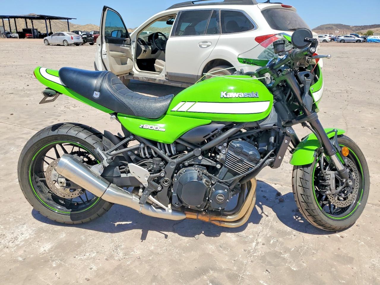 Salvage Kawasaki Z Zr 1000 Image