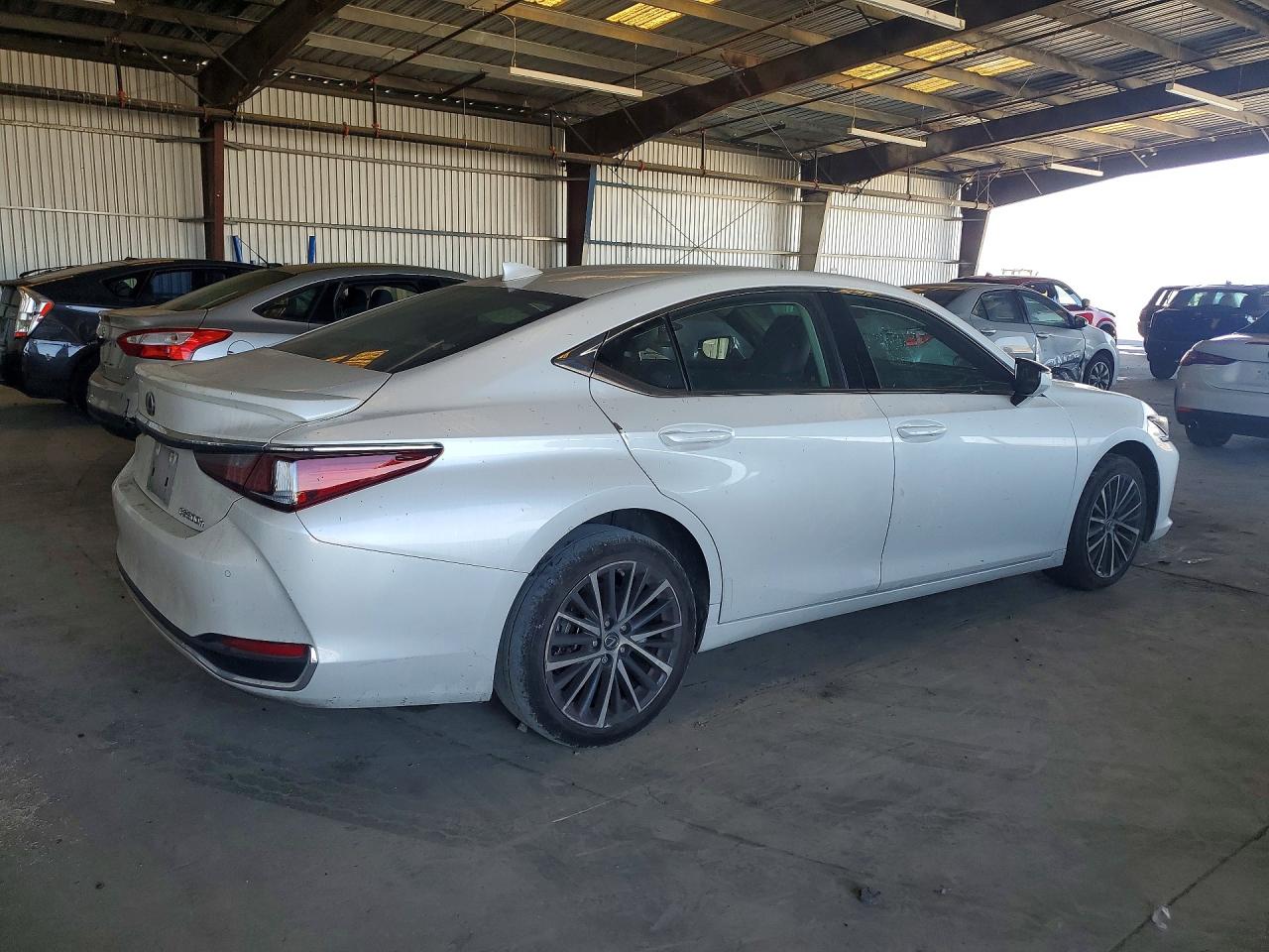 Lexus Es Base