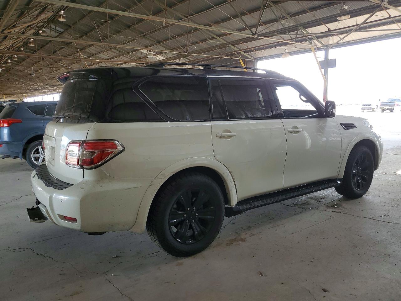 Nissan Armada Sl