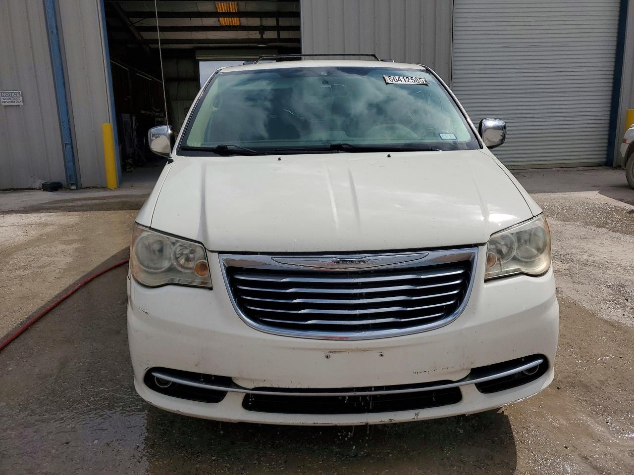 Chrysler Minivan Touring L