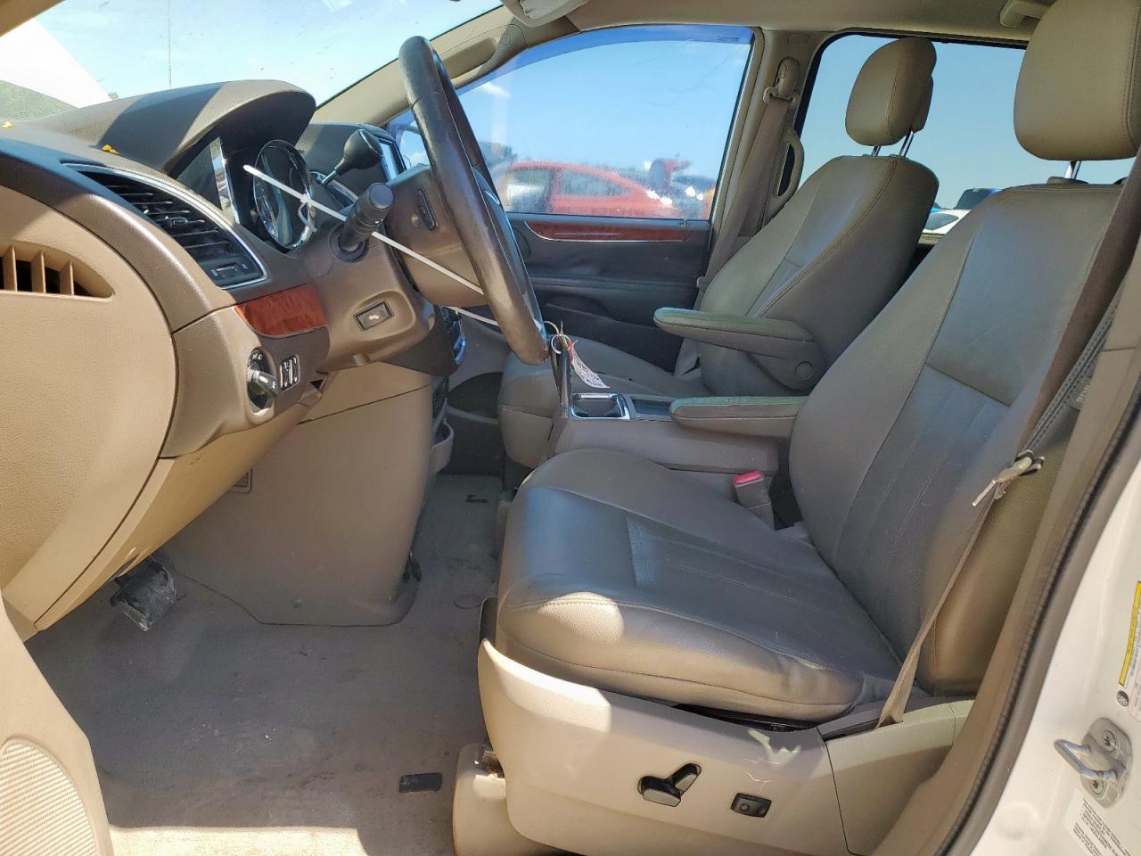 Chrysler Minivan Touring L