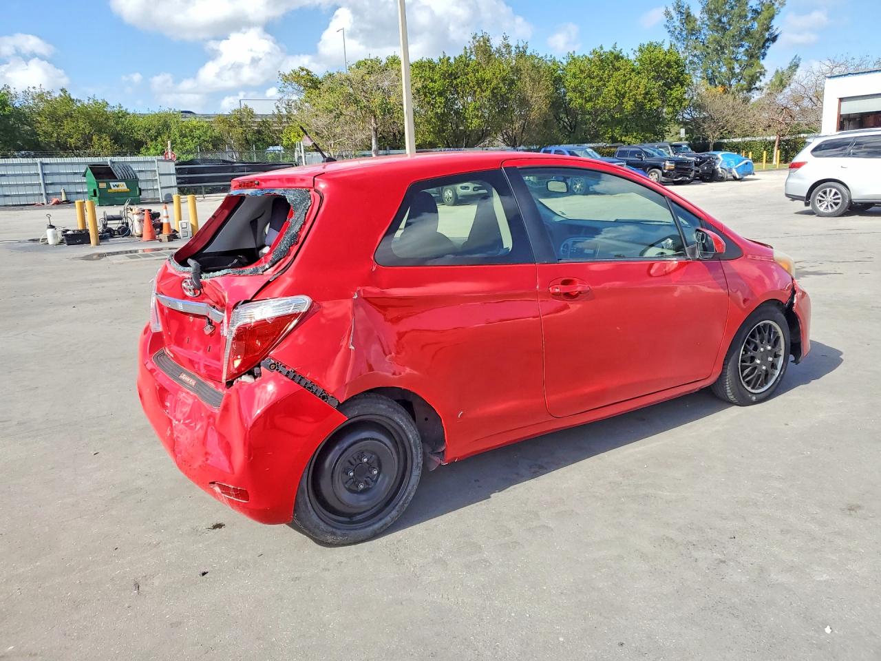 Toyota Yaris 3-door L
