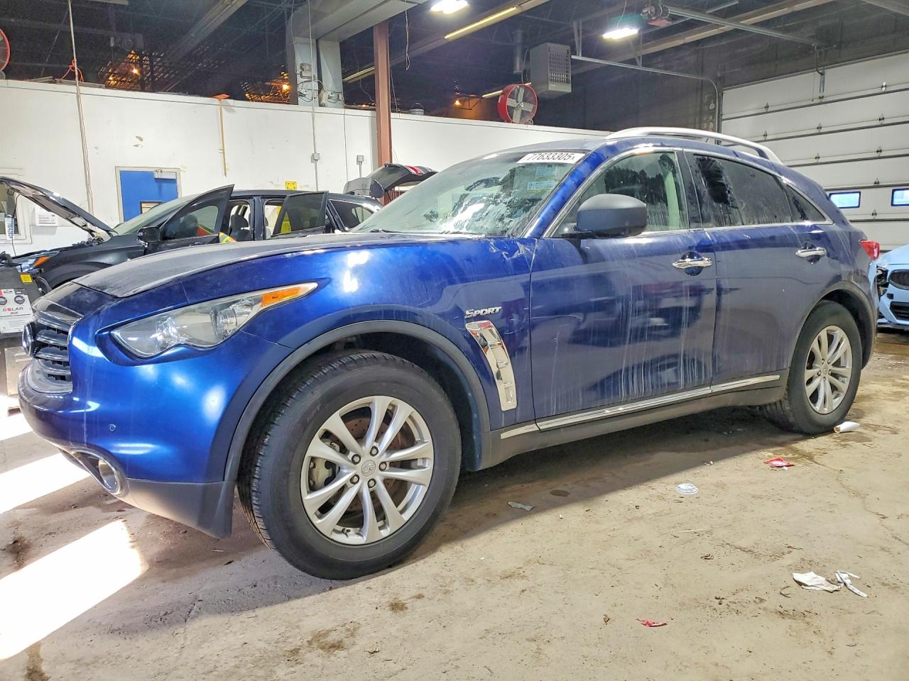 Salvage INFINITI Fx Image