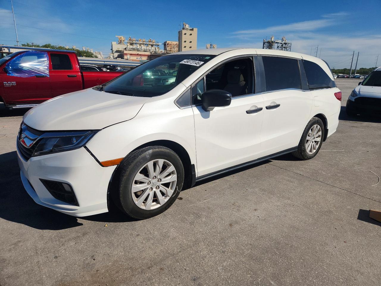 Salvage Honda Odyssey Image