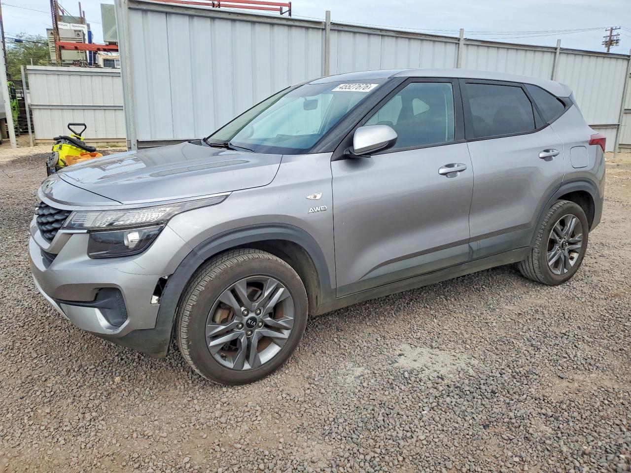 Salvage Kia Seltos Image
