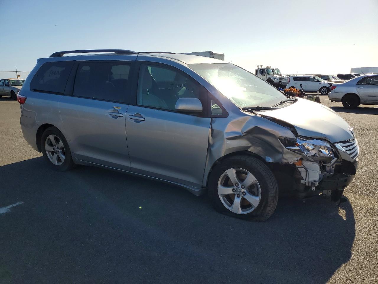 Toyota Sienna Le 8-passenger