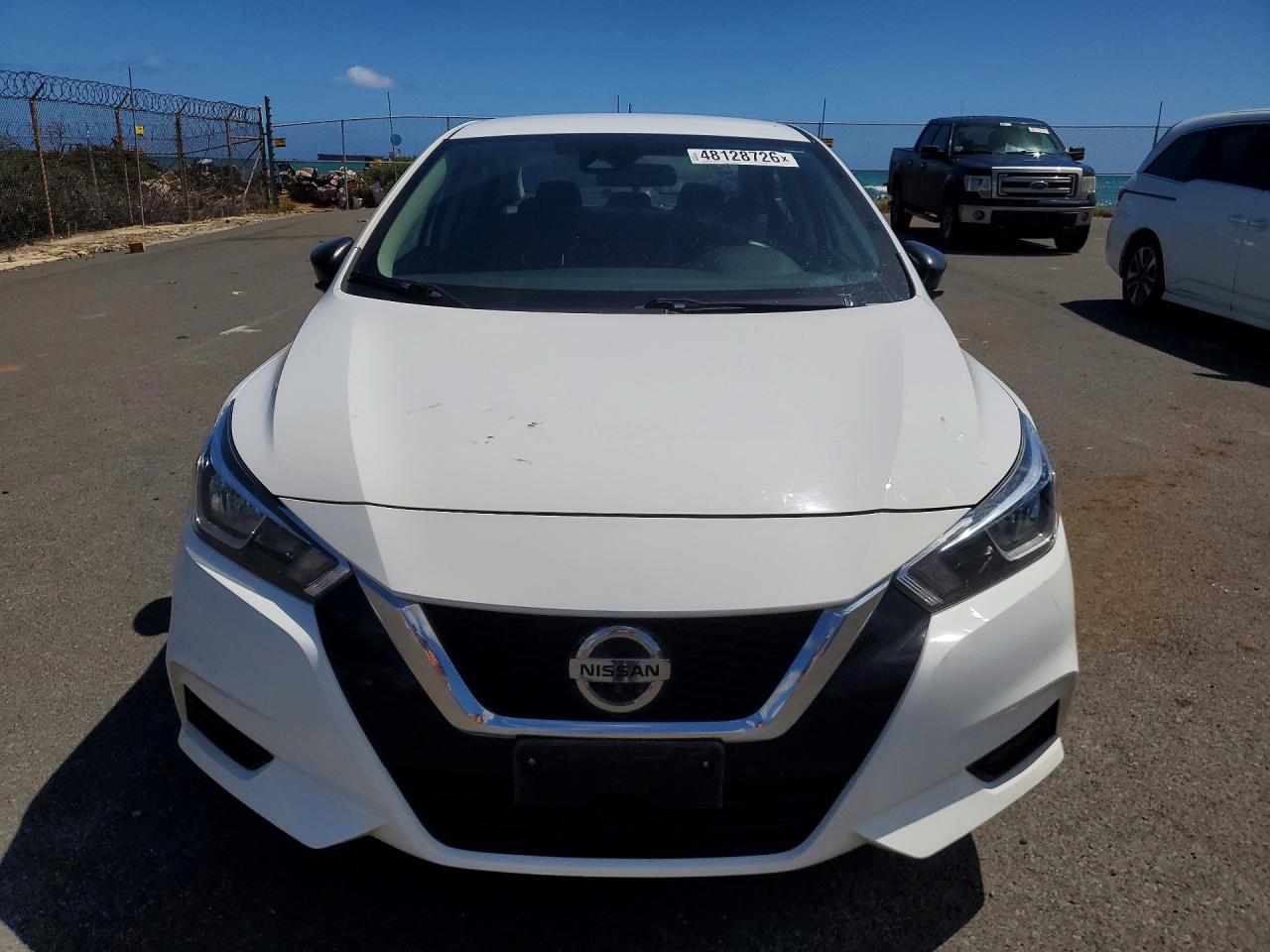 Nissan Versa S