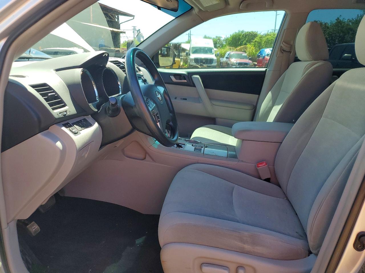 Toyota Highlander Base