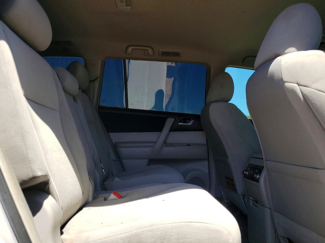 Toyota Highlander Base