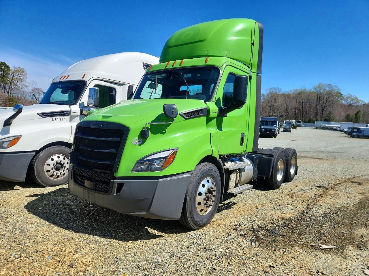 Freightliner Cascadia 116