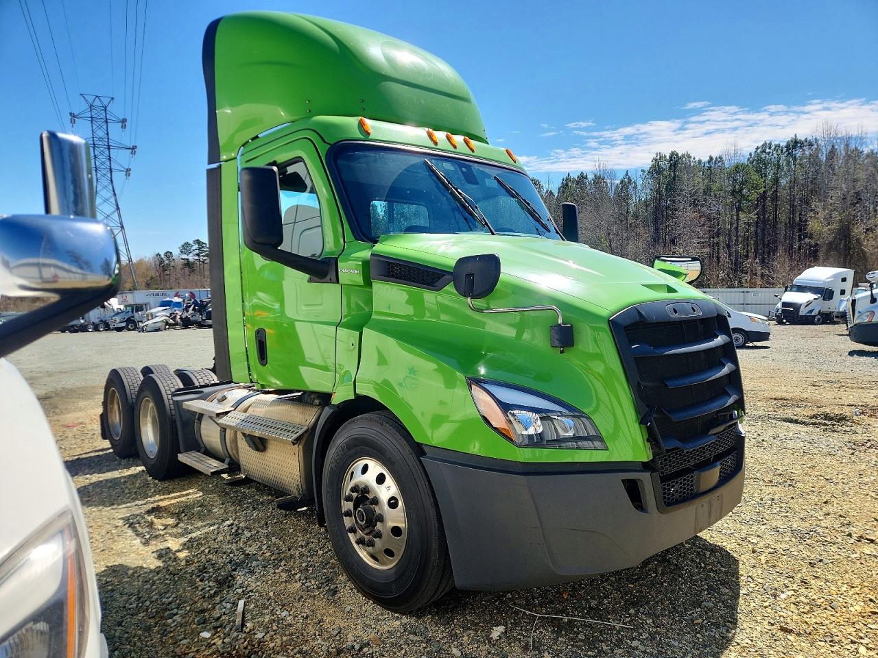 Salvage Freightliner Cascadia 116 Image