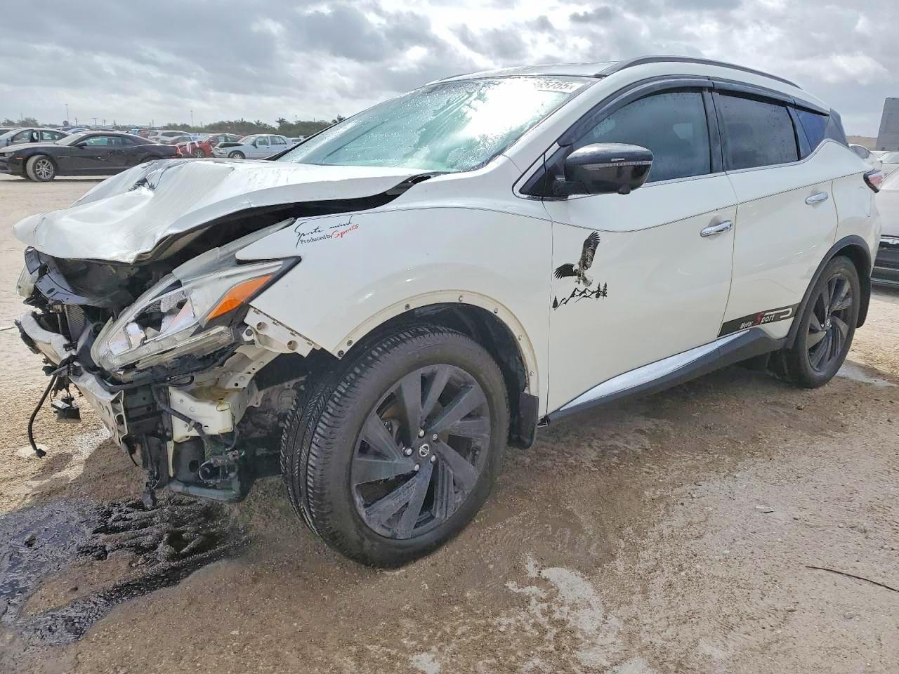 Salvage Nissan Murano Image
