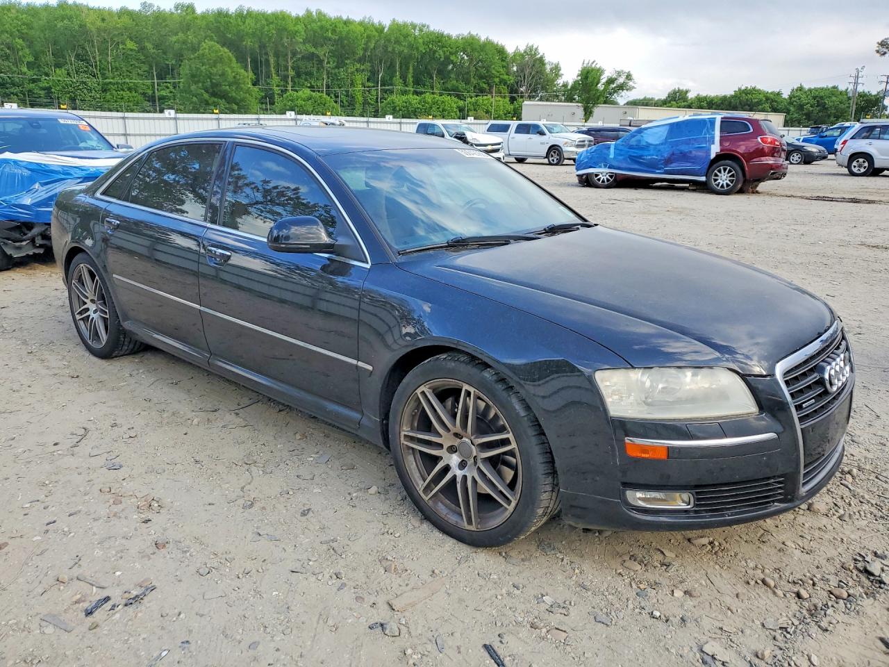 Audi A8 L Quattro