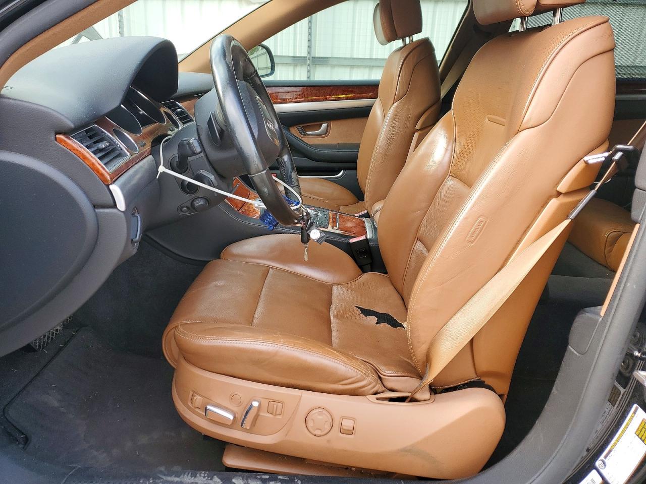 Audi A8 L Quattro
