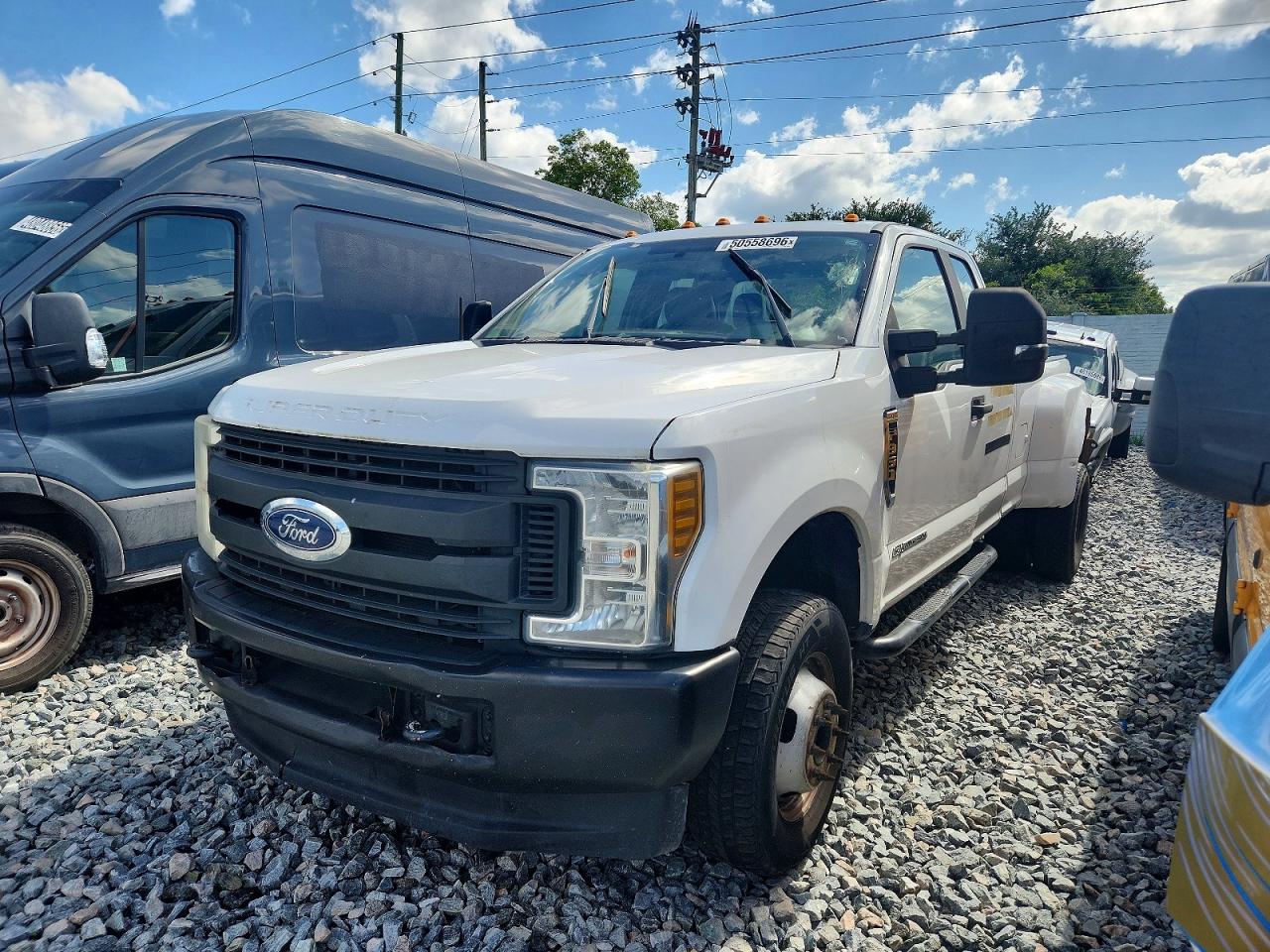 Ford F-350 Super Duty