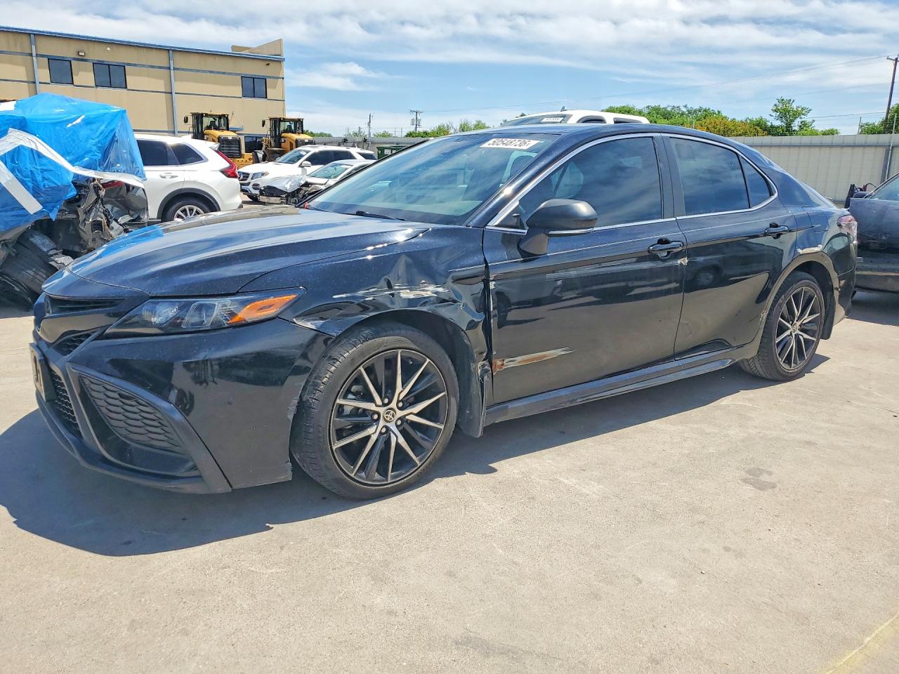 Salvage Toyota Camry Image