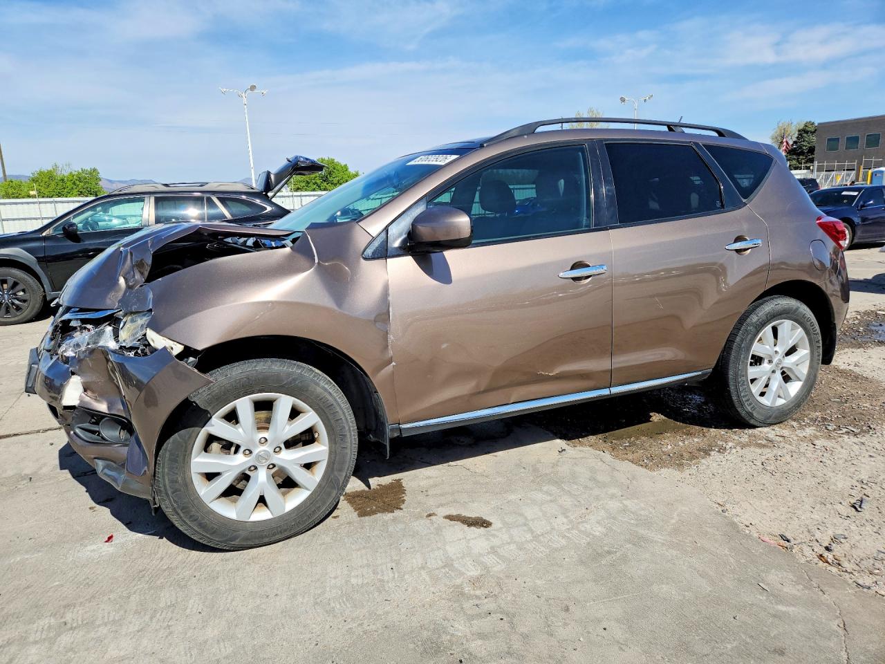 Salvage Nissan Murano Image