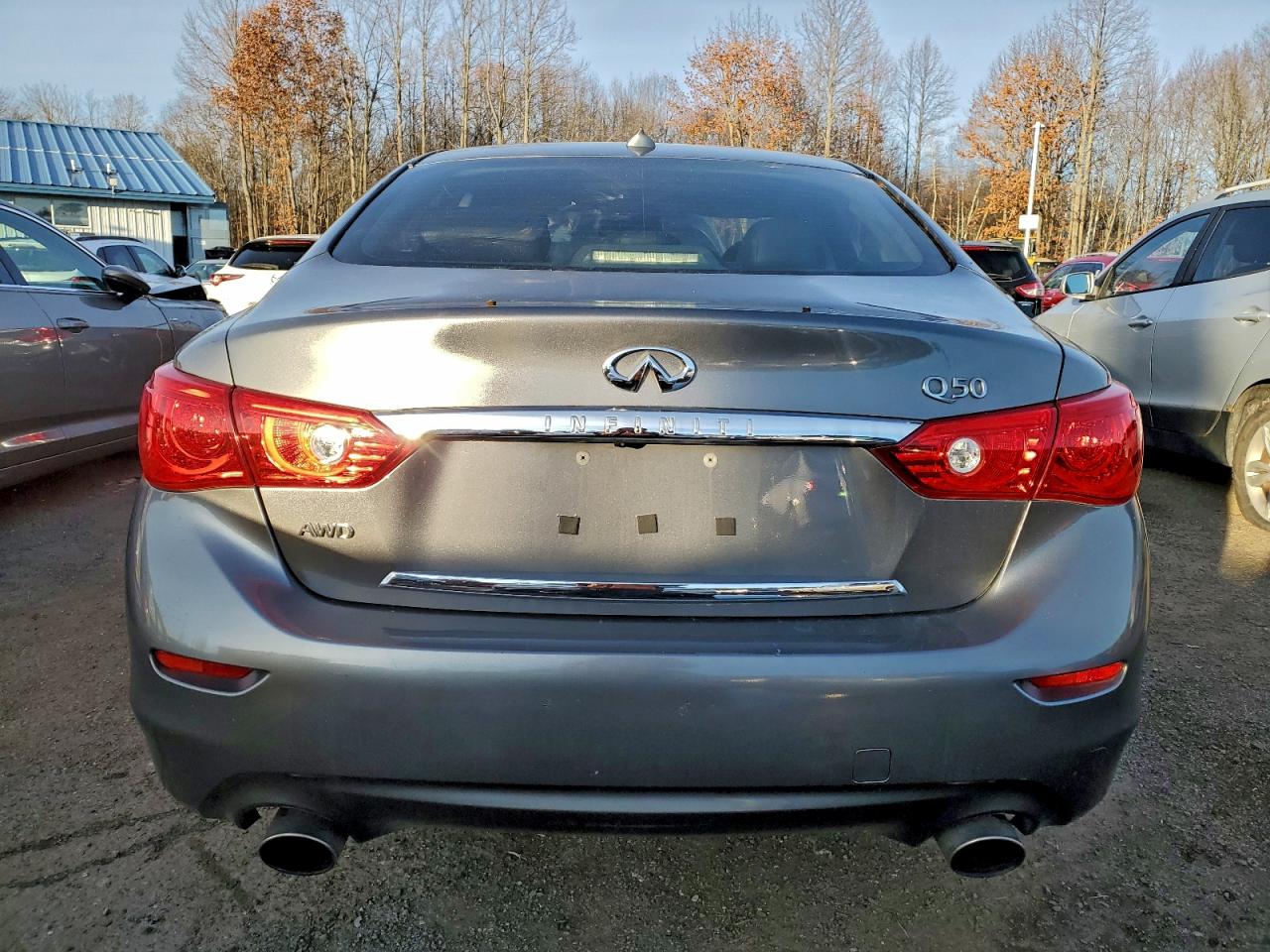 INFINITI Q50 Premium
